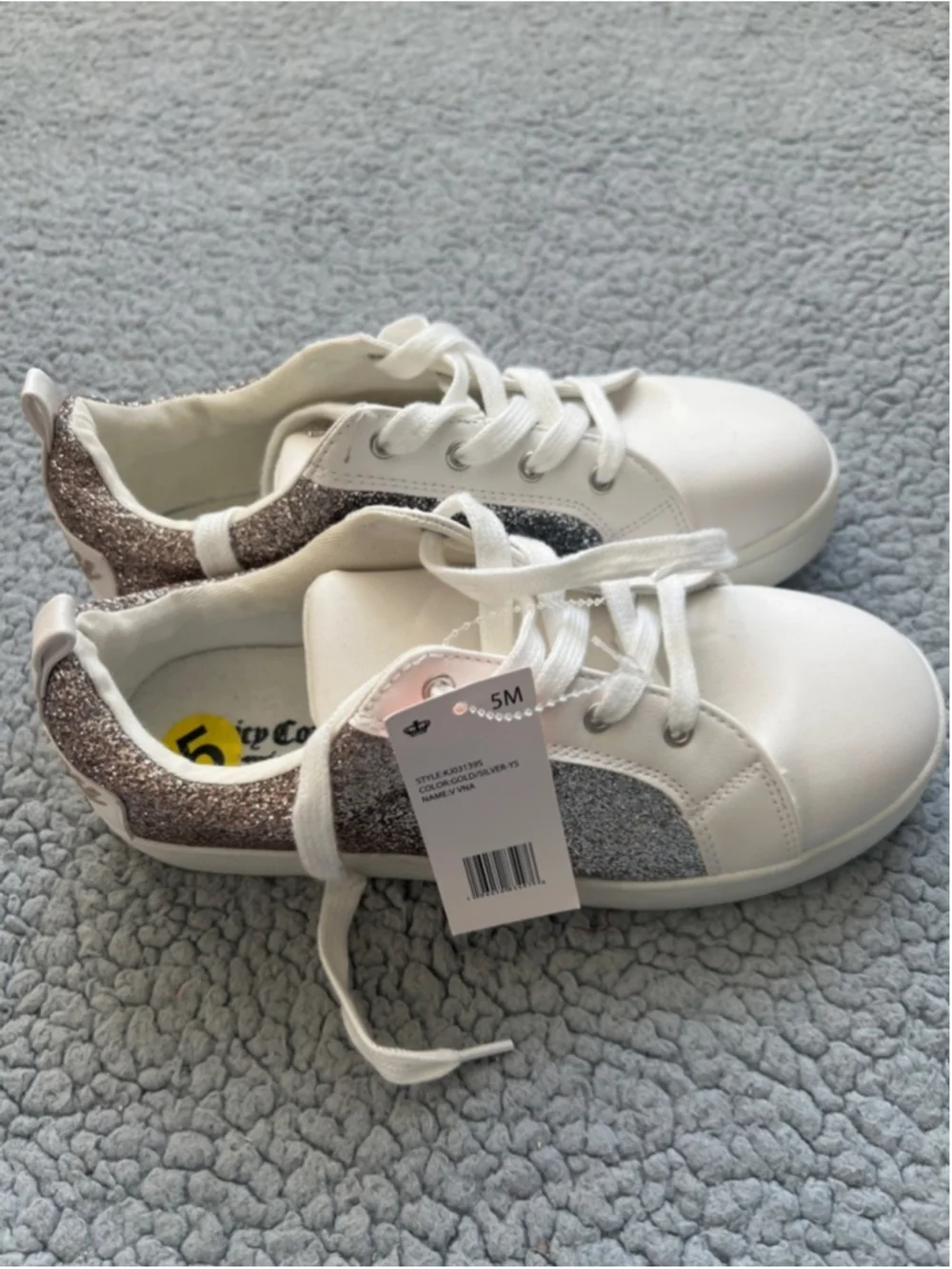 NWT Juicy Couture Youth V Vana Sneakers